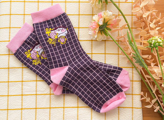 USHI STRAWBERRY SOCKS