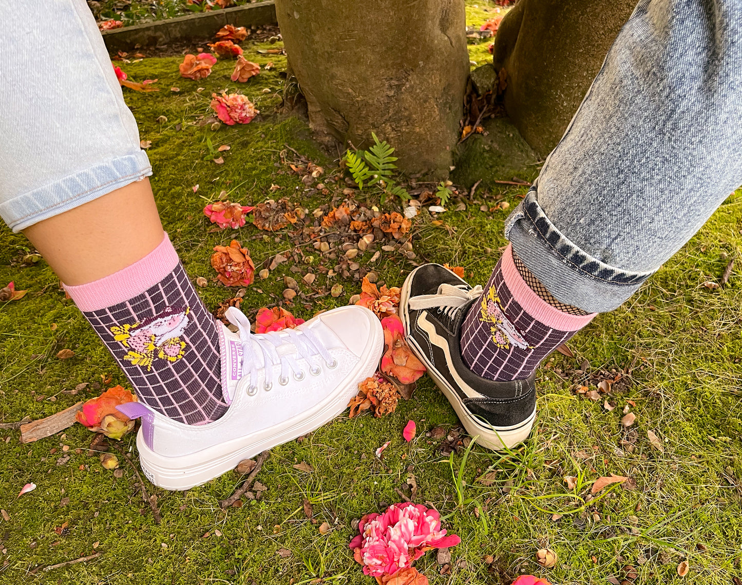 USHI STRAWBERRY SOCKS