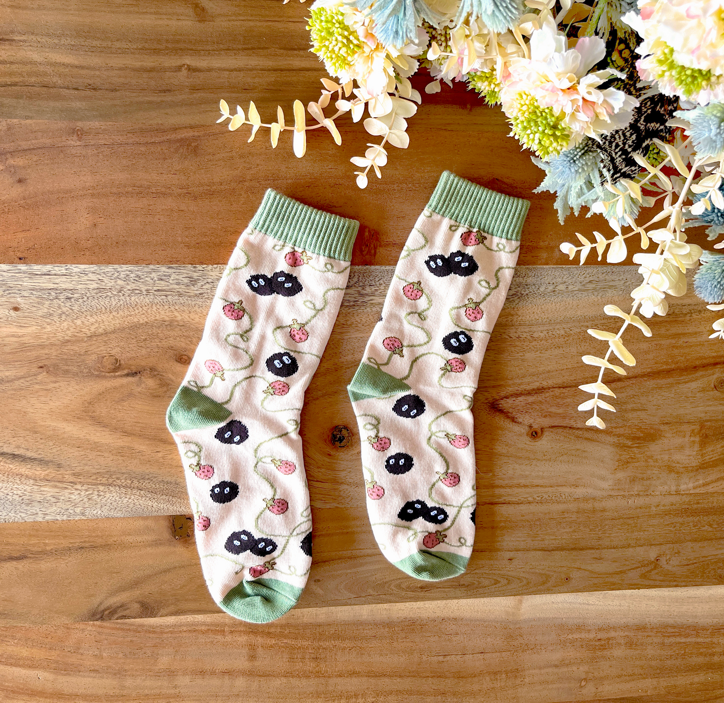 SOOTS STRAWBERRIES SOCKS