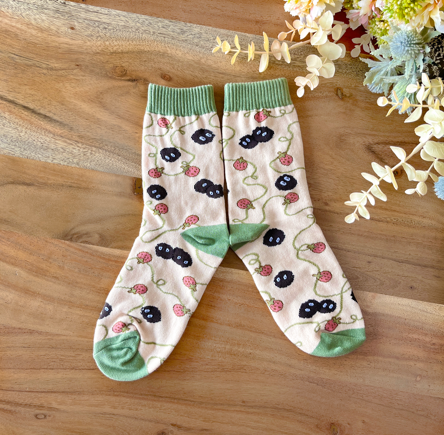 SOOTS STRAWBERRIES SOCKS